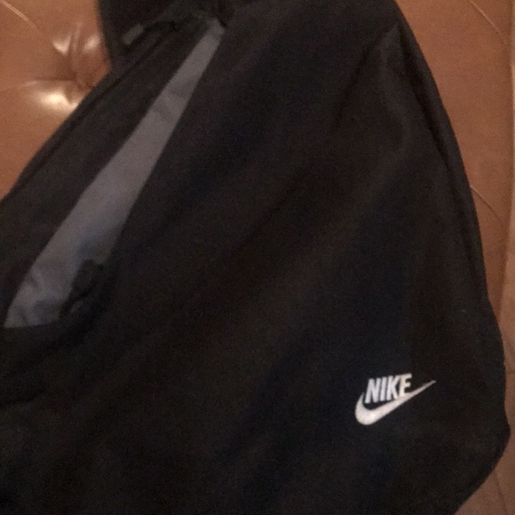 Nike side bag - Picture 4 of 4